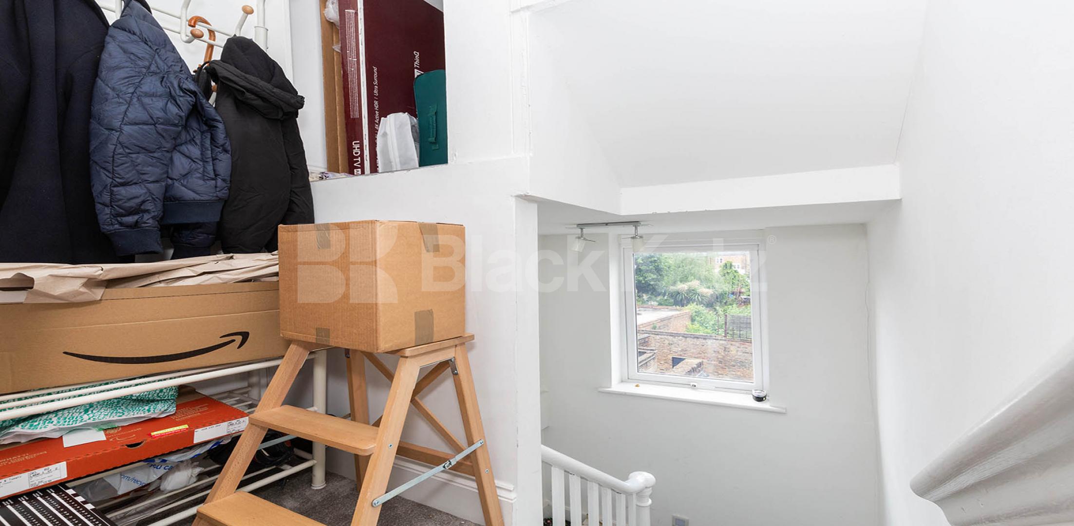 			NEW INSTRUCTION!, 2 Bedroom, 1 bath, 1 reception Flat			 Holloway Road, ARCHWAY